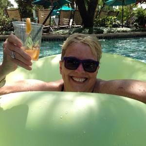 Meet your Posher, Holly